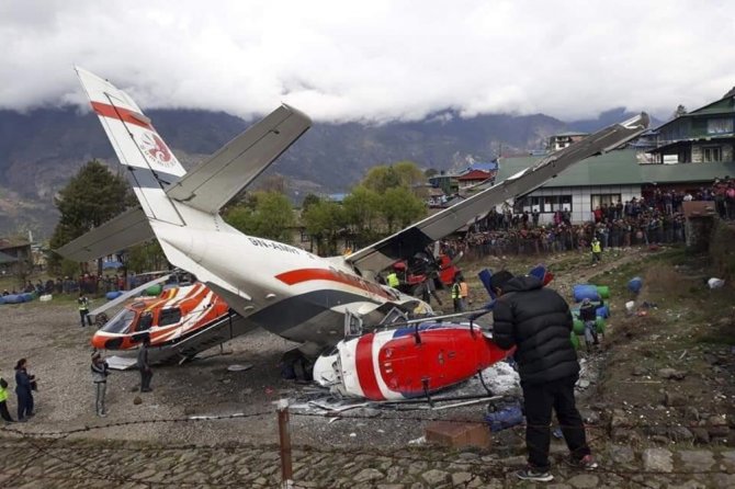 Nepal’de Yolcu Uçağı Helikoptere Çarptı: 3 Ölü, 4 Yaralı