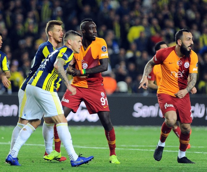 Fenerbahçe - Galatasaray Derbisi Rus Basınında