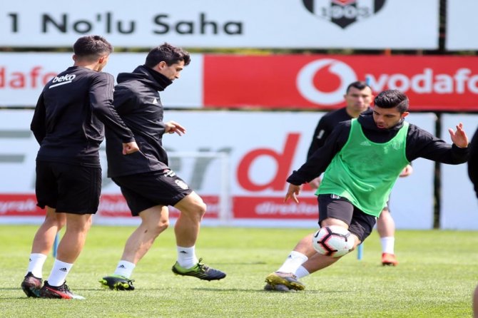 Beşiktaş Kondisyon Ve Taktik Çalıştı