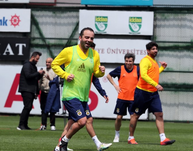 Fenerbahçeli Eski Futbolcular Maç Yaptı