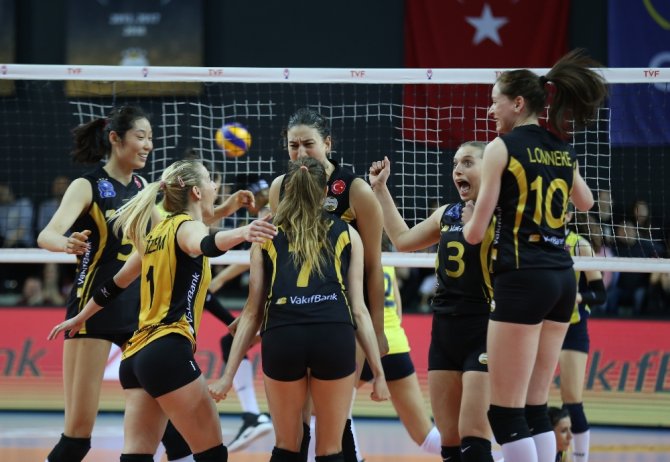 Vakıfbank Finalde