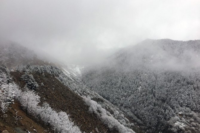 Gümüşhane’nin Yüksekleri Beyaza Büründü