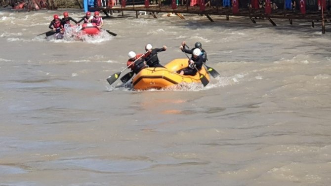 Artvinli Raftingciler Dünya Şampiyonası Yolunda