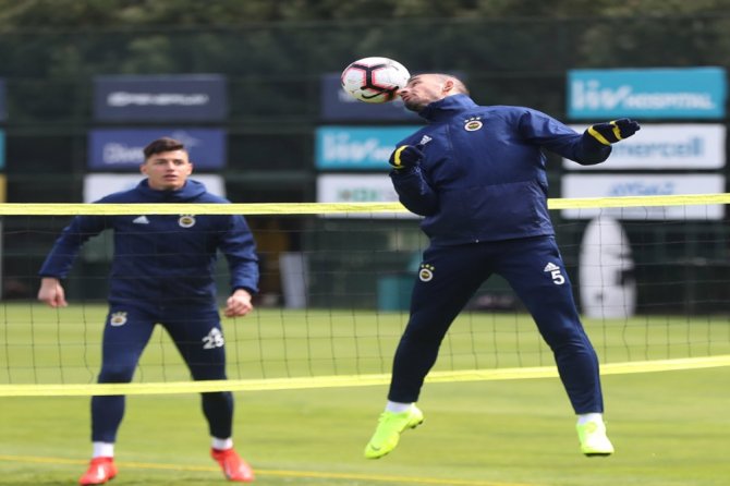 Fenerbahçe’de A. Alanyaspor Mesaisi Sürüyor