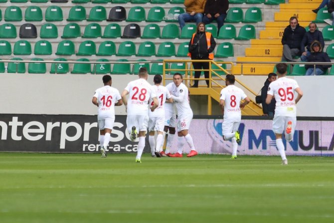 Spor Toto Süper Lig: Akhisarspor: 0 - Antalyaspor: 2 (İlk Yarı)