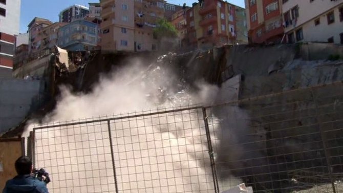 İstanbul Valiliği: "Risk Altındaki 10 Bina Boşaltıldı"