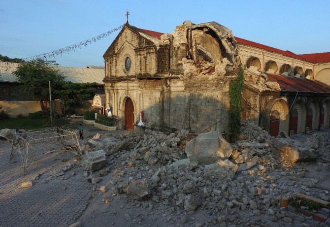 Filipinler’deki Depremde Ölenlerin Sayısı 11’e Çıktı