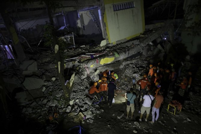Filipinler’deki Depremde Ölenlerin Sayısı 11’e Çıktı