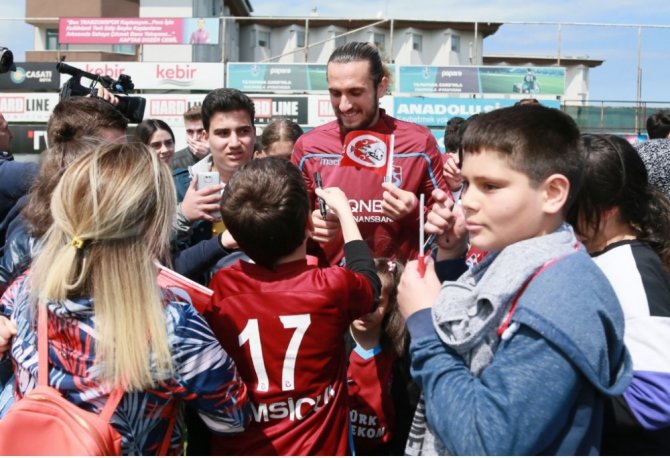 Trabzonspor’da 23 Nisan Coşkusu