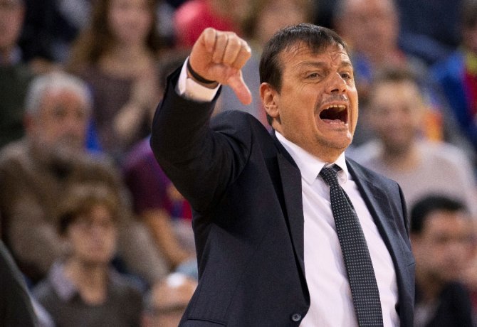 Anadolu Efes, Barcelona’yı Deplasmanda Ezdi Geçti