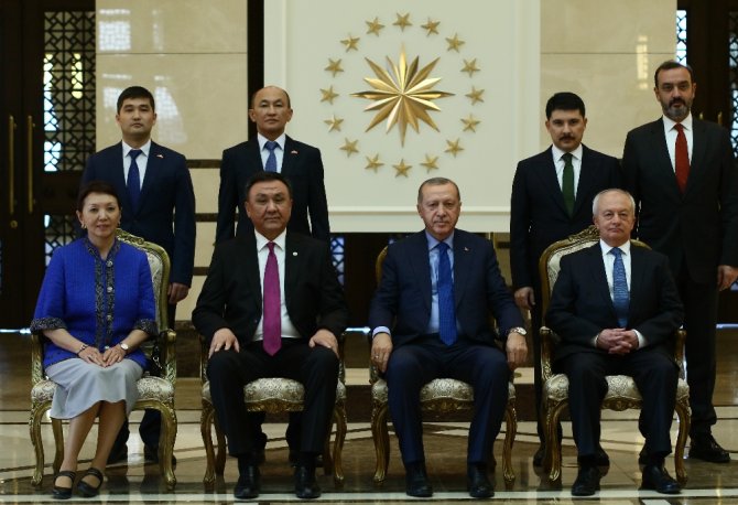 Kırgızistan Büyükelçisini Kabul Etti
