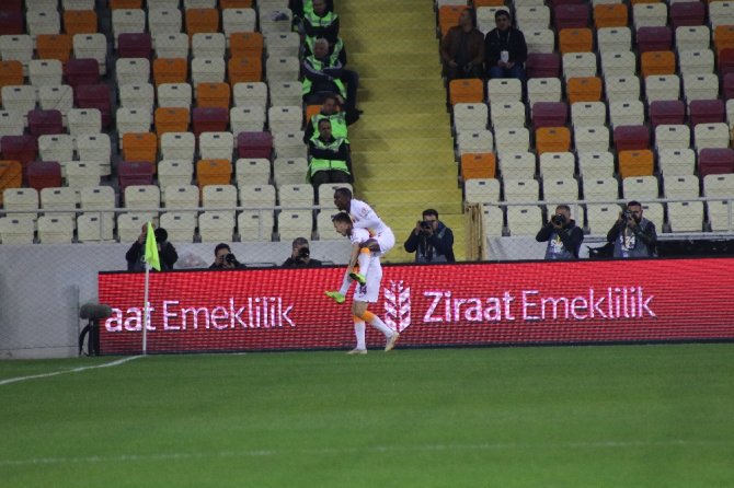 Cimbom Golü Buldu