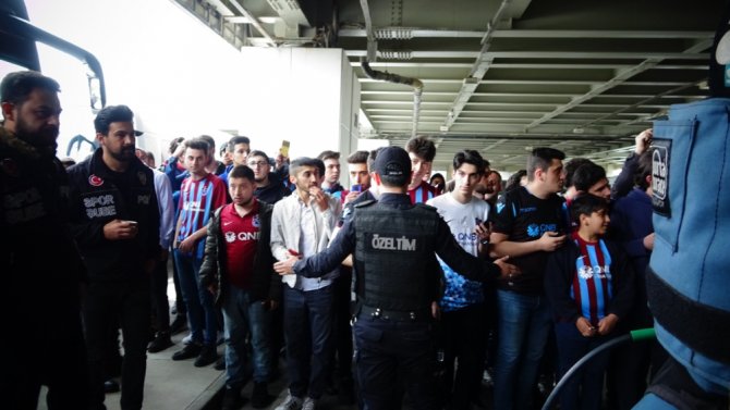 Trabzonspor’a İstanbul’da Coşkulu Karşılama