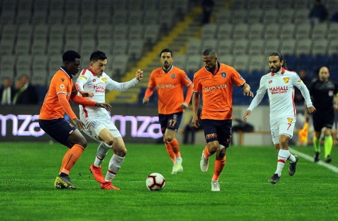 İlk Yarıda Tek Gol Var
