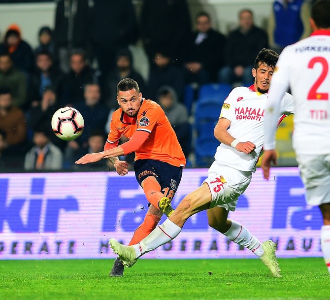 Medipol Başakşehir’e Göztepe Çelmesi