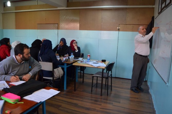 Dünyanın Bir Ucundan Gelerek Trabzon’da Türkçe Öğreniyorlar