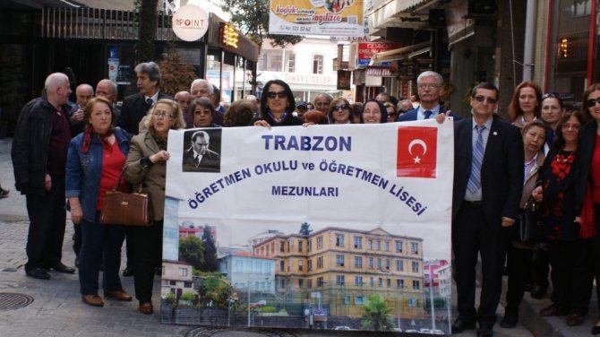 Öğretmen Okulu Mezunları 64 Yıl Sonra Buluştu