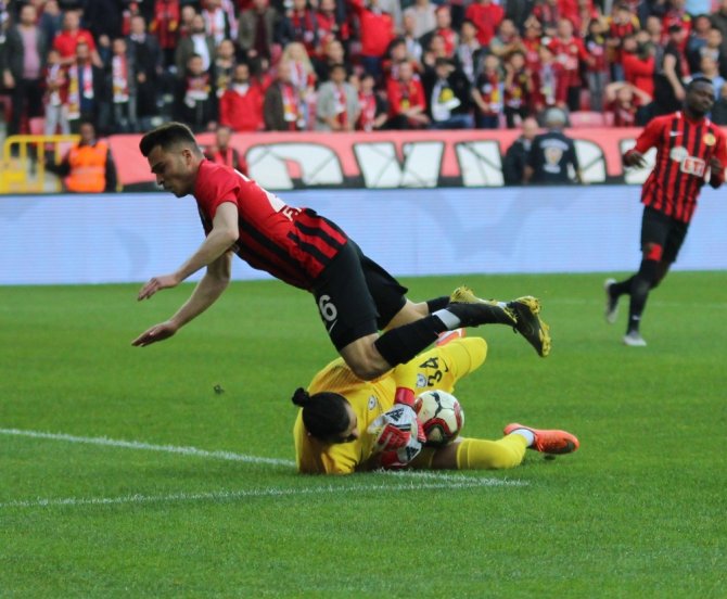 Spor Toto 1. Lig: Eskişehirspor: 3 - Afyonspor: 1