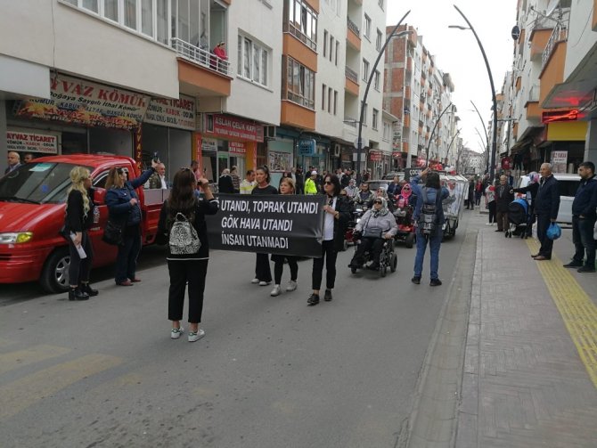 Bulancak’ta Çocuk İstismarına Karşı Tepki Yürüyüşü Düzenlendi
