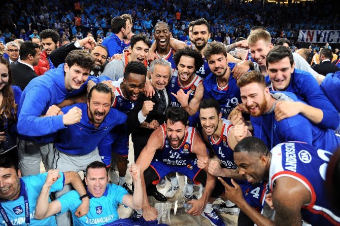 Anadolu Efes, Final-four’u Kutladı