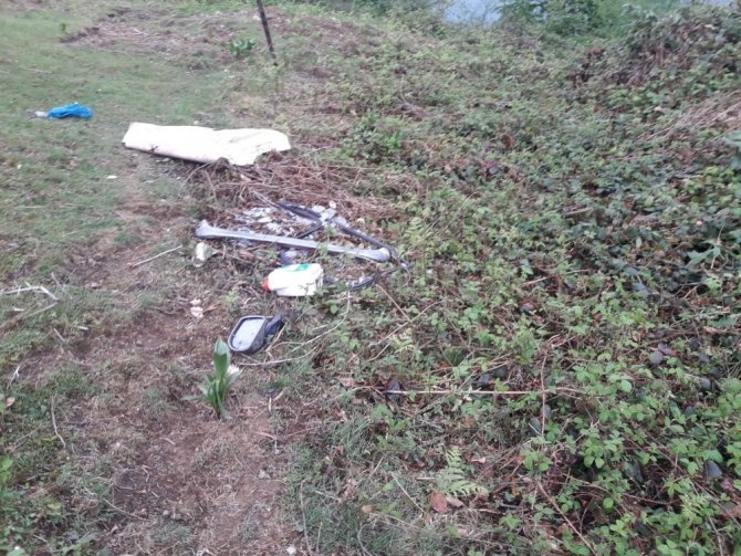 Uçuruma Yuvarlanan Otomobilin Sürücüsü Hayatını Kaybetti