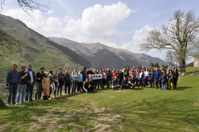Vadideki Cennet’e Akın Ettiler