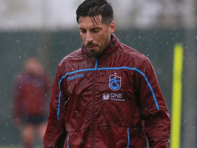 Trabzonspor Yağmur Altında Çalıştı