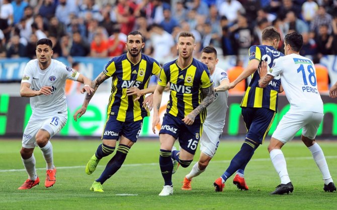 Fenerbahçe Deplasmanda Farklı Kazandı