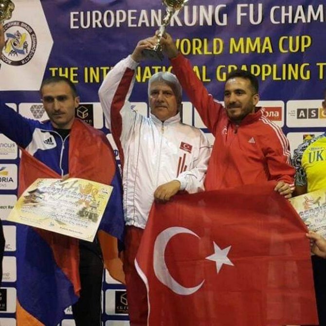 Yalovalı Sporcular Rusya’dan Madalyalarla Döndü