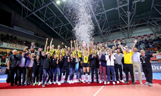 Şampiyon Vakıfbank