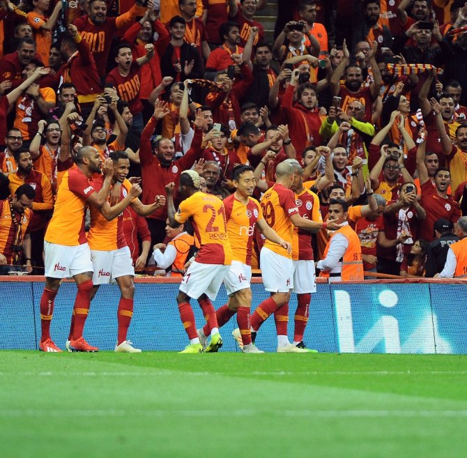 Spor Toto Süper Lig: Galatasaray: 2 - Beşiktaş: 0 (Maç Sonucu)