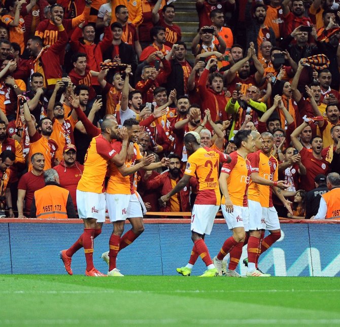 Spor Toto Süper Lig: Galatasaray: 2 - Beşiktaş: 0 (Maç Sonucu)