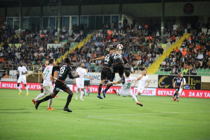 Spor Toto Süper Lig: Aytemiz Alanyaspor: 2 - Atiker Konyaspor: 4 (Maç Sonucu)