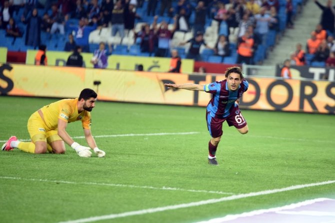 Spor Toto Süper Lig: Trabzonspor: 4 - İstiklal Mobilya Kayserispor: 2 (Maç Sonucu)