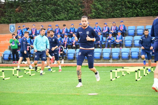 Başakşehir’de Ankaragücü Mesaisi Başladı