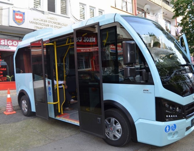 Trabzon’da Yeni Tip Dolmuşlar Şoförler Esnafının İncelemesine Sunuldu