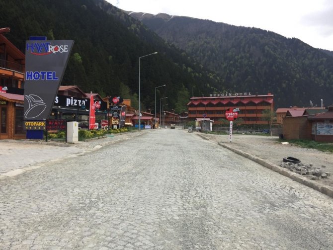 Uzungöl Çamurdan Kurtuluyor