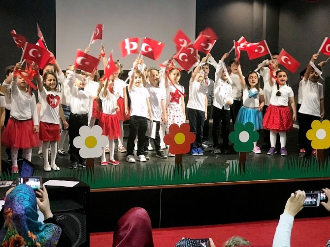 Yıldızlı Toki İlkokulu Öğrencilerinden Yıl Sonu Gösterisi