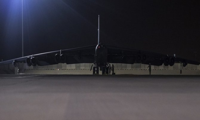 Abd’nin B-52’leri Katar’daki Üsse İndi