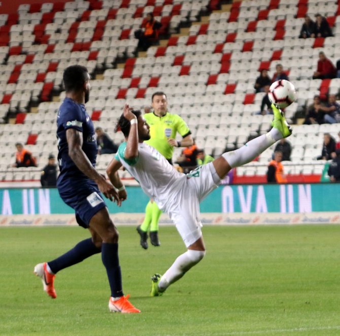 Bursaspor, Antalyaspor’u Tek Golle Geçti