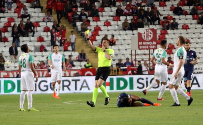 Bursaspor, Antalyaspor’u Tek Golle Geçti