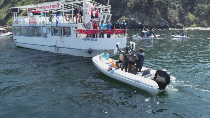 Marmara’da Suyun Altında Nefes Kesen Yarış