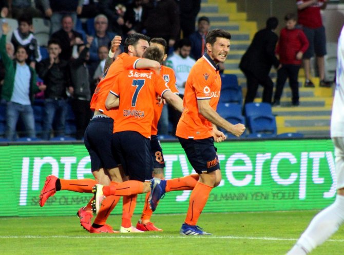 Spor Toto Süper Lig: Medipol Başakşehir: 2 - Ankaragücü: 1 (Maç Sonucu)