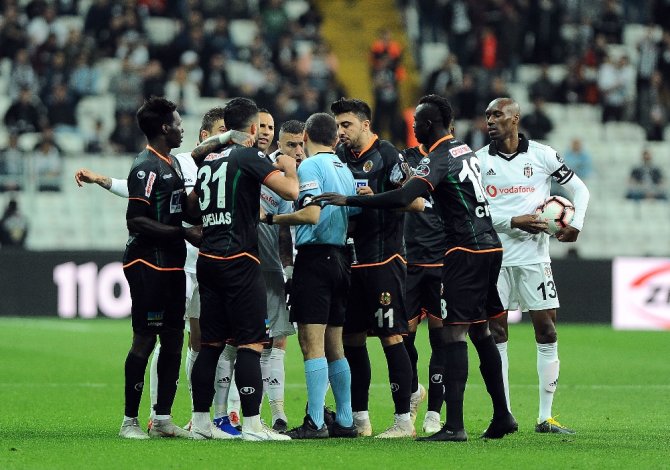 Spor Toto Süper Lig: Beşiktaş: 2 - Aytemiz Alanyaspor: 1 (Maç Sonucu)