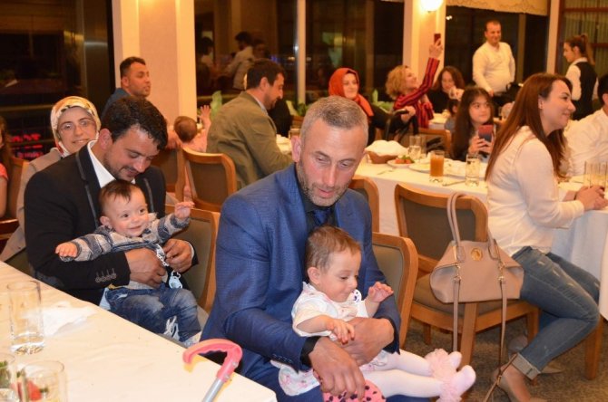 Tüp Bebek Anneleri Bir Araya Geldi