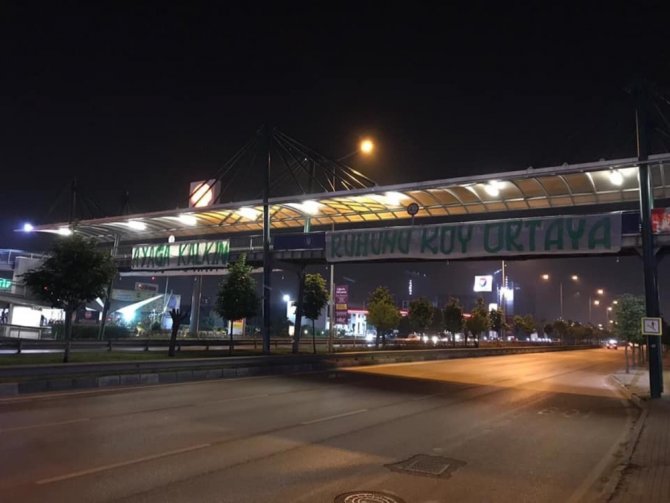 Bursasporlu Taraftarlardan Oyunculara Mesaj