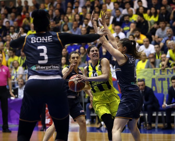 Kadınlar Basketbol Ligi’nde Şampiyon Fenerbahçe