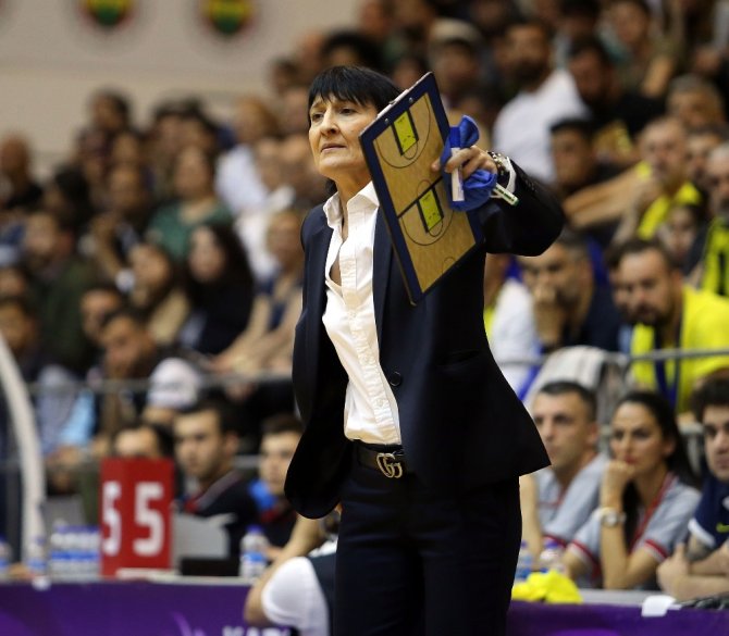 Kadınlar Basketbol Ligi’nde Şampiyon Fenerbahçe