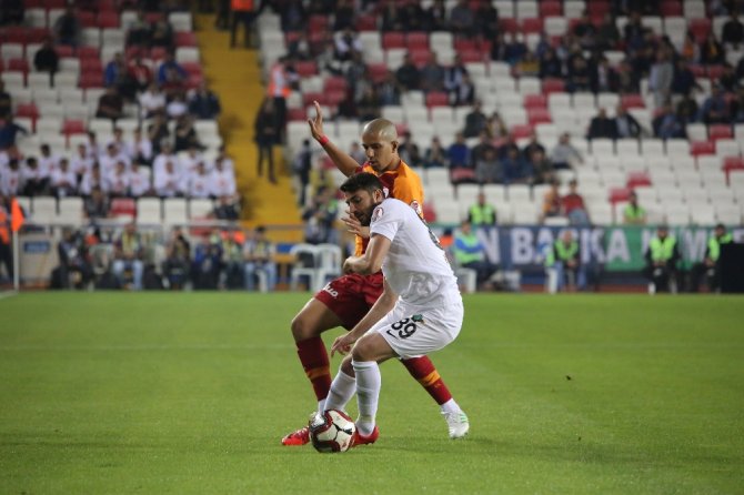 Ziraat Türkiye Kupası Finali: Akhisarspor: 0 - Galatasaray: 0 (İlk Yarı)