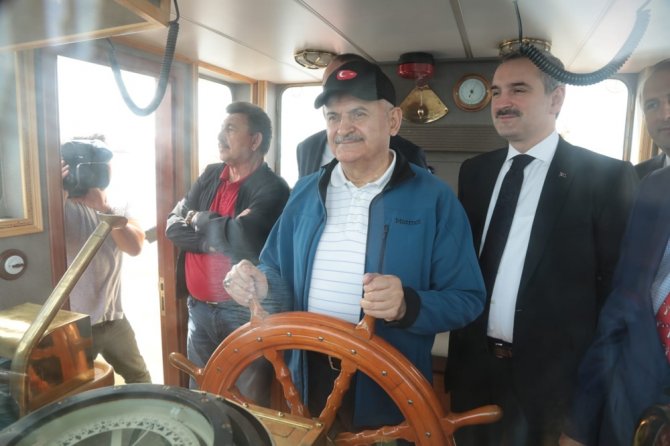 Binali Yıldırım: "Bu Seçimler Her Türlü Şikeden Uzak, Güzel Bir Şekilde Sonuçlansın"